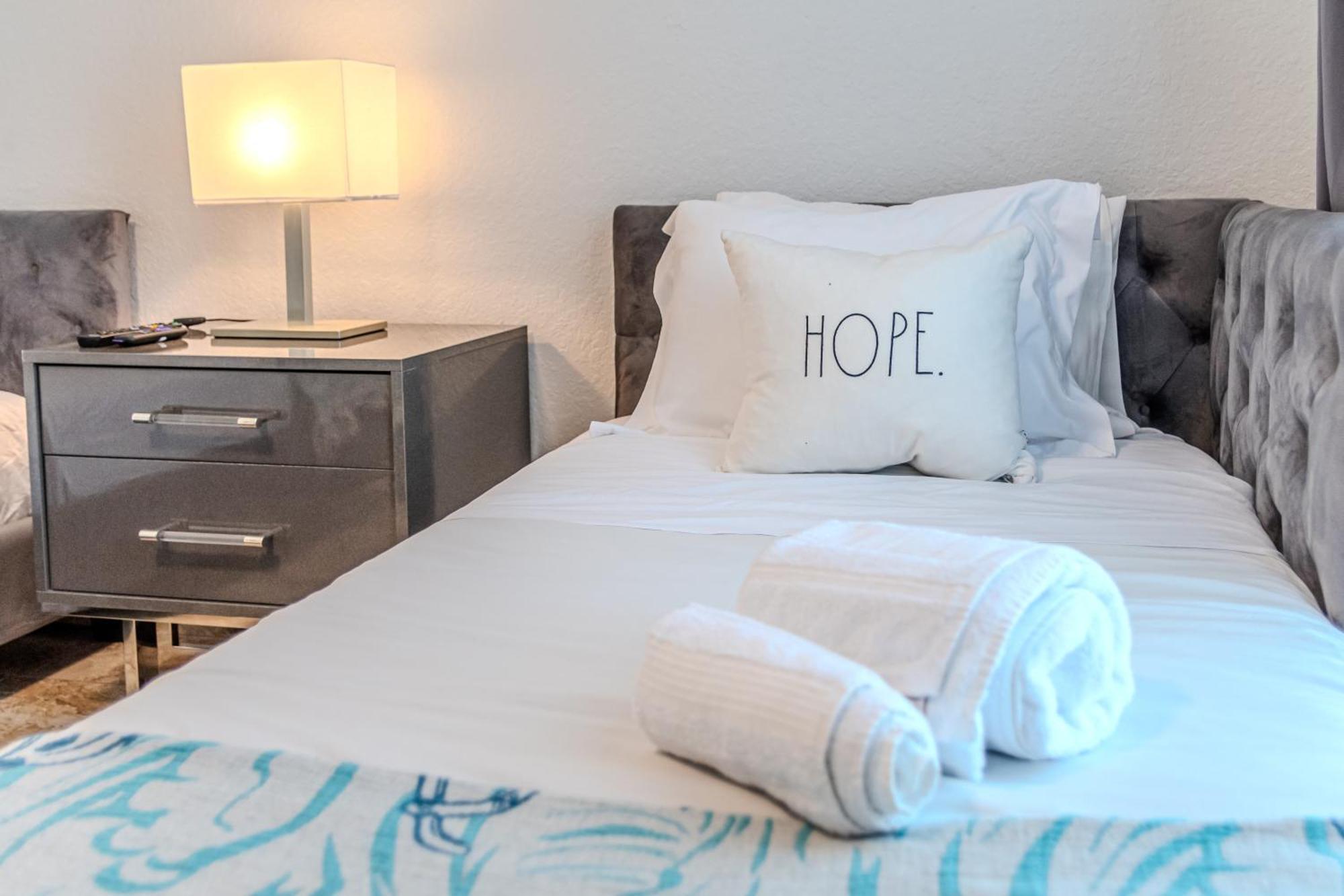 Apartment 3 Bedroom In Tuscana Resort , 15" From Disney Kissimmee Eksteriør bilde